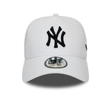 New Era Ess Trucker Cap